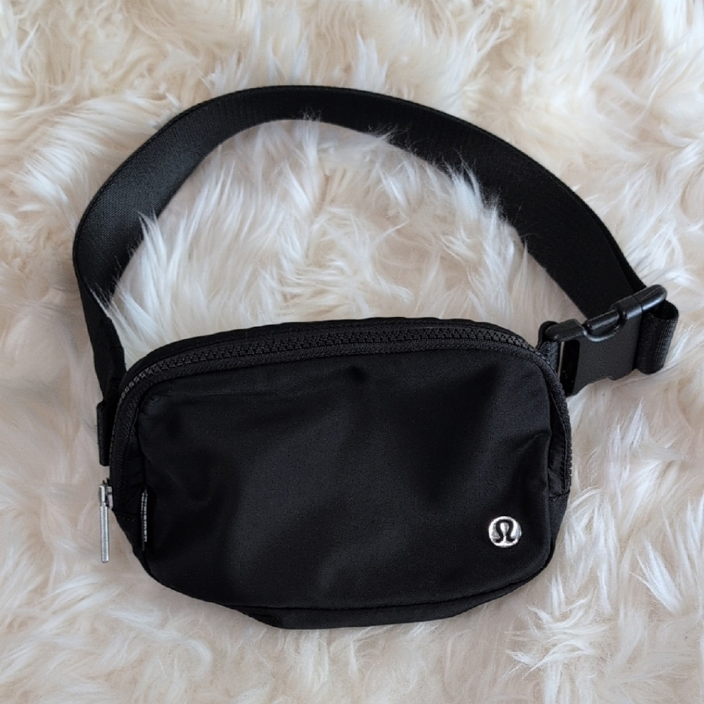 lululemon athletica Black Belt Bag for Men